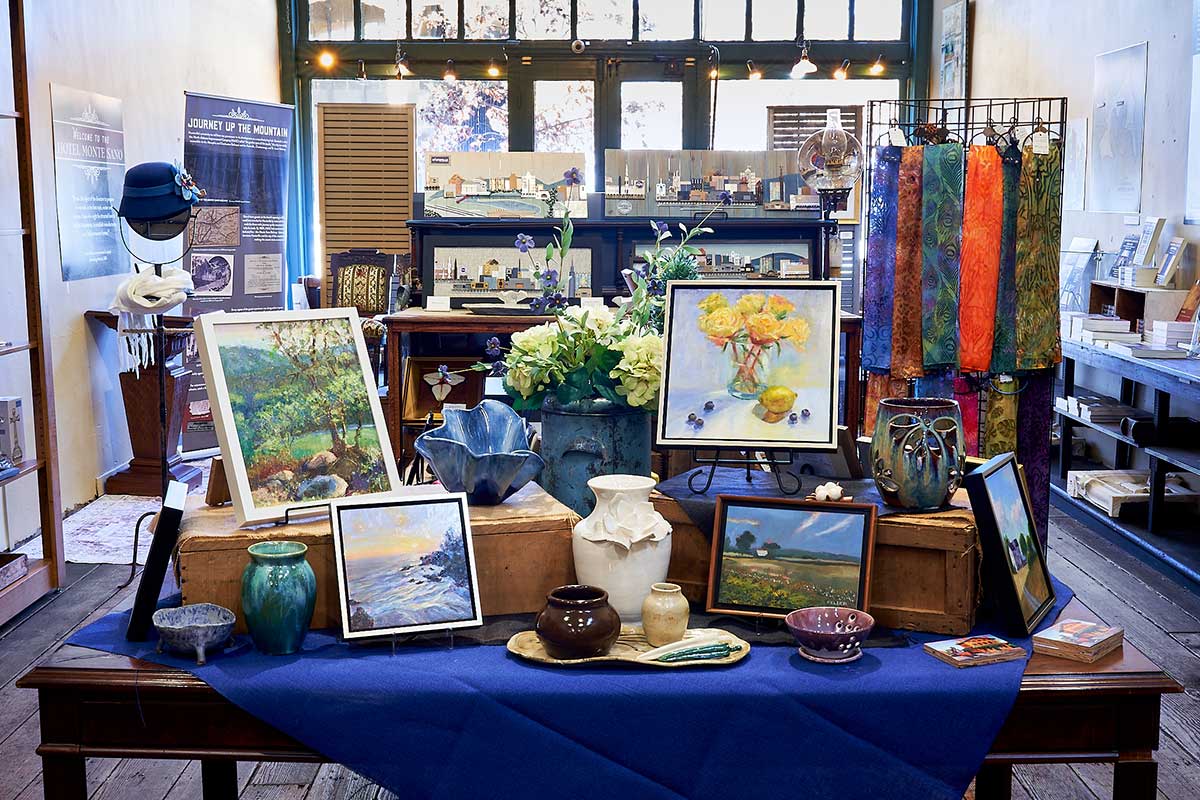 Art_Pottery-Tablescape
